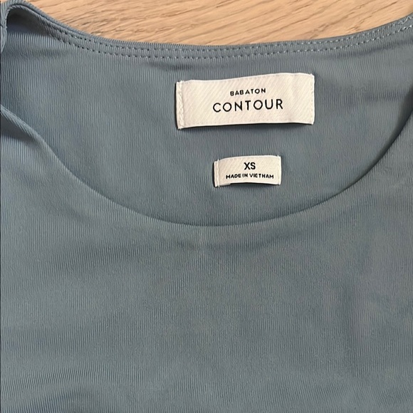 Babaton Contour Crew Neck Hip Length T Shirt. Slate blue. XS. NWOT - Picture 2 of 4